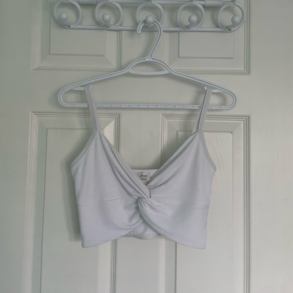 Wilfred Bay Tank - Picture 4 of 5